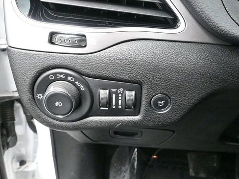 Used 2021 Jeep Cherokee Latitude Lux 80th Anniv w/ Quick Order Package 26U 80TH image 11