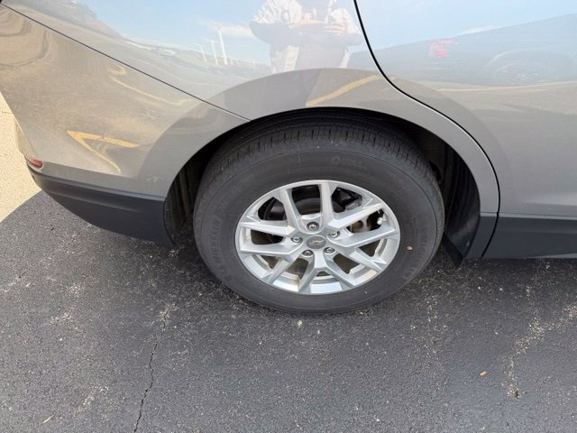Used 2024 Chevrolet Equinox LT FWD image 18