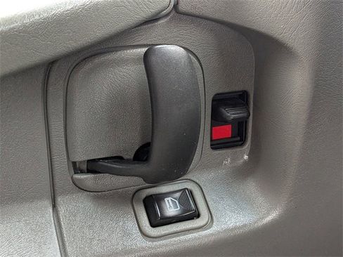 Used 2012 GMC Savana 2500 Extended w/ Power Package image 22