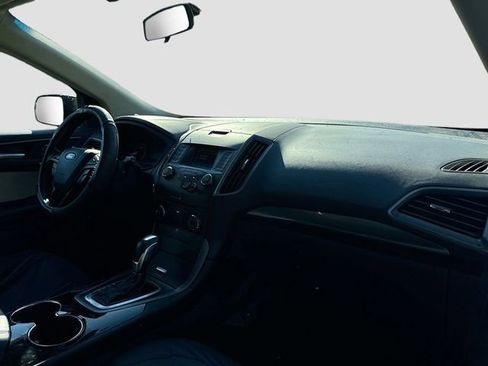 Used 2015 Ford Edge SE image 26