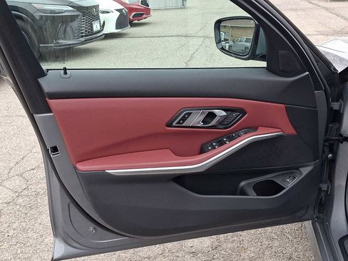 Certified 2023 BMW 330i xDrive Sedan w/ Convenience Package image 13