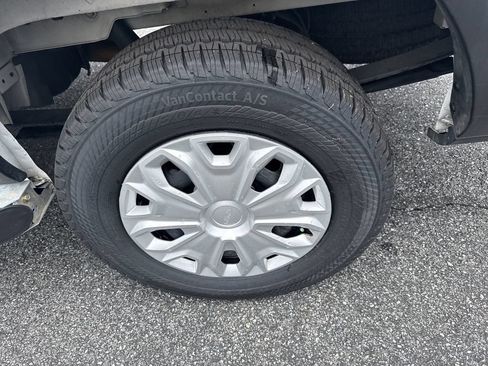 Used 2025 Ford Transit 250 Low Roof w/ Exterior Upgrade Package RWD image 19