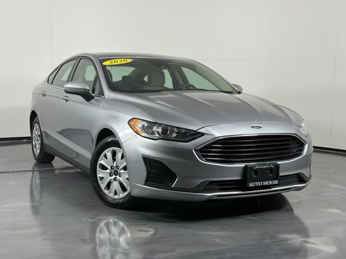Used 2020 Ford Fusion S FWD image 2
