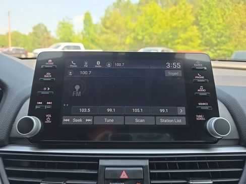 Used 2021 Honda Accord LX image 23