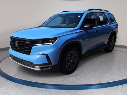 Used 2025 Honda Pilot TrailSport