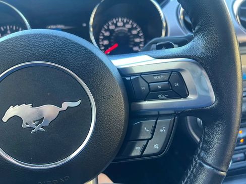 Used 2017 Ford Mustang Coupe RWD image 20