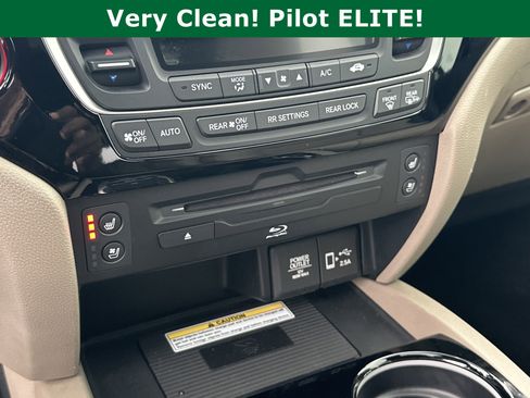 Used 2020 Honda Pilot Elite image 37