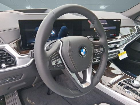 Used 2026 BMW X5 sDrive40i w/ Executive Package RWD image 4