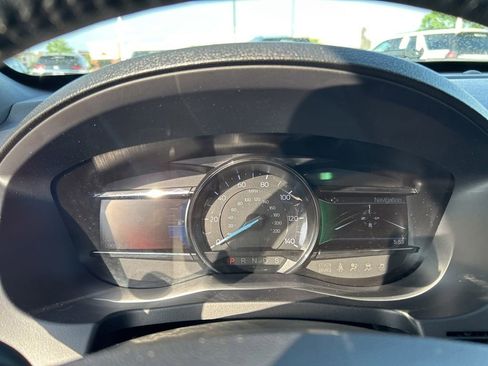 Used 2018 Ford Explorer Limited w/ Equipment Group 301A FWD image 18