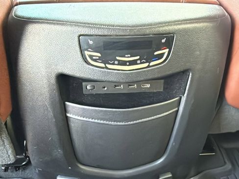 Used 2018 Cadillac Escalade Premium Luxury image 23