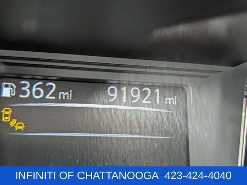 Used 2018 Nissan Titan SL AWD/4WD image 23