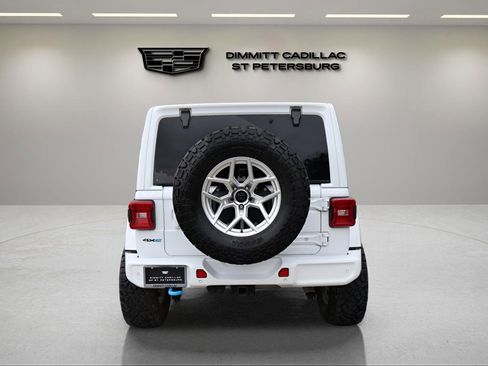 Used 2022 Jeep Wrangler Unlimited Sahara image 4