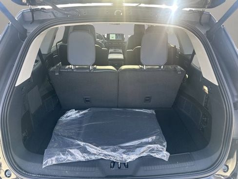 New 2026 Lincoln Aviator AWD image 17