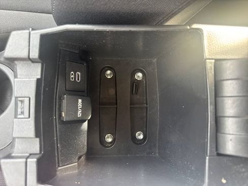 Used 2024 Toyota Corolla LE FWD image 25