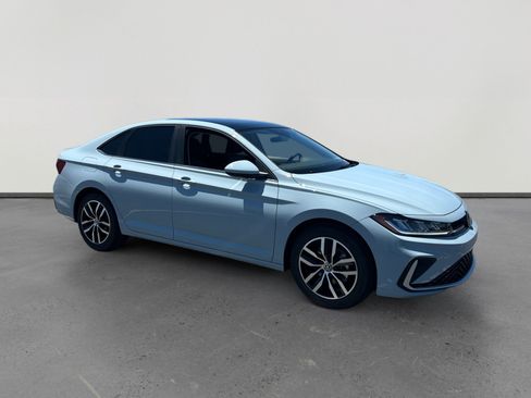 New 2026 Volkswagen Jetta SE FWD image 7