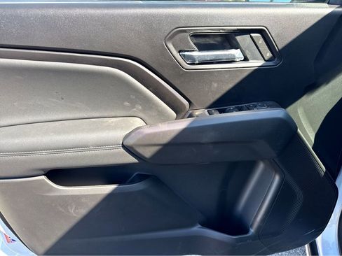 New 2026 GMC Canyon Elevation w/ Convenience Package image 9