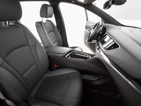 Used 2023 Buick Enclave Essence w/ Trailering Package, 5000 lbs. image 12