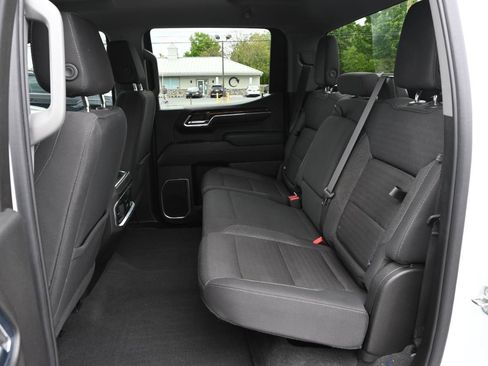 Used 2024 GMC Sierra 1500 Elevation w/ LPO, Elevation Black Package AWD/4WD image 18