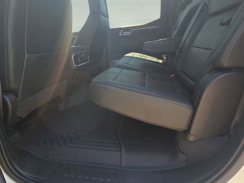 Used 2022 Chevrolet Silverado 1500 High Country w/ Z71 Off-Road Package image 20