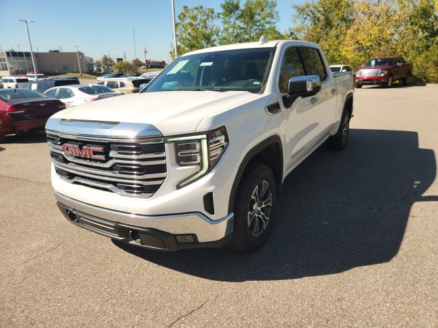 Used 2026 GMC Sierra 1500 SLT AWD/4WD image 2