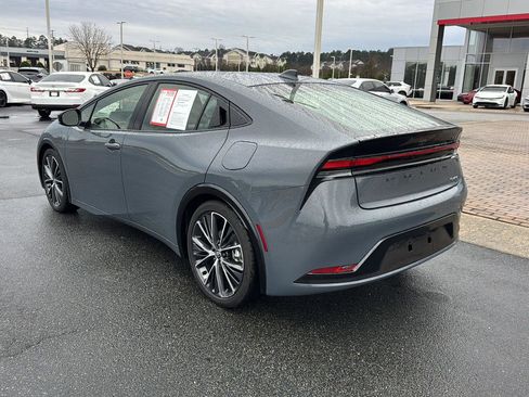 Certified 2023 Toyota Prius XLE image 3