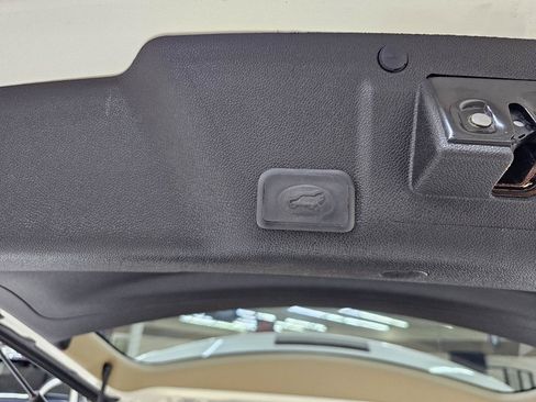 Used 2012 GMC Acadia Denali FWD image 14