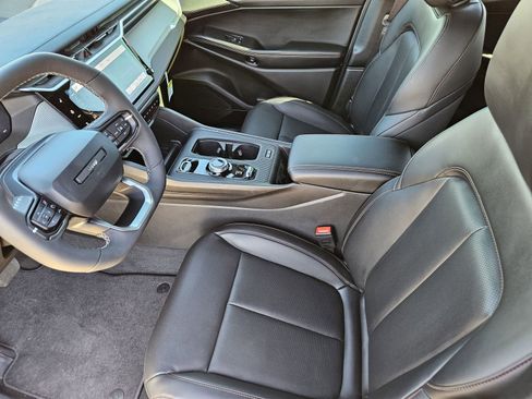 New 2026 Jeep Cherokee Limited AWD/4WD image 15