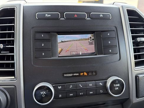 Used 2018 Ford Expedition Max XLT image 21