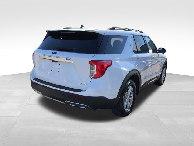 Used 2023 Ford Explorer XLT AWD/4WD image 29