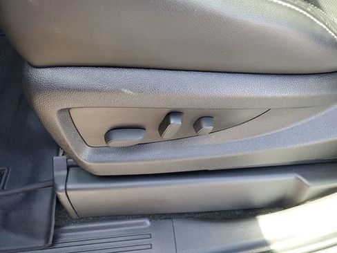 Used 2014 GMC Sierra 1500 SLT w/ SLT Crew Cab Value Package image 7