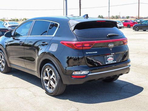 Used 2020 Kia Sportage LX FWD image 8