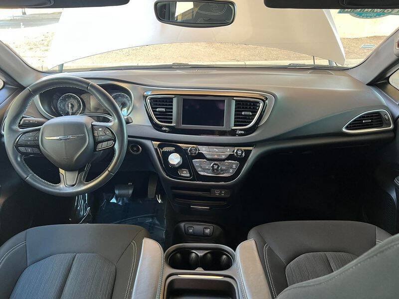 Used 2018 Chrysler Pacifica Touring Plus w/ S Appearance Package FWD image 20