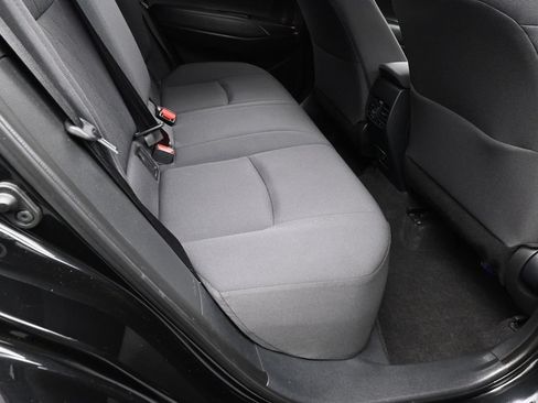 Used 2022 Toyota Corolla Cross LE w/ Moonroof Package FWD image 35