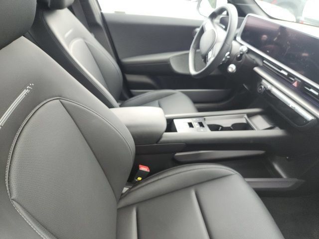 Used 2025 Hyundai Ioniq 6 SEL AWD/4WD image 4