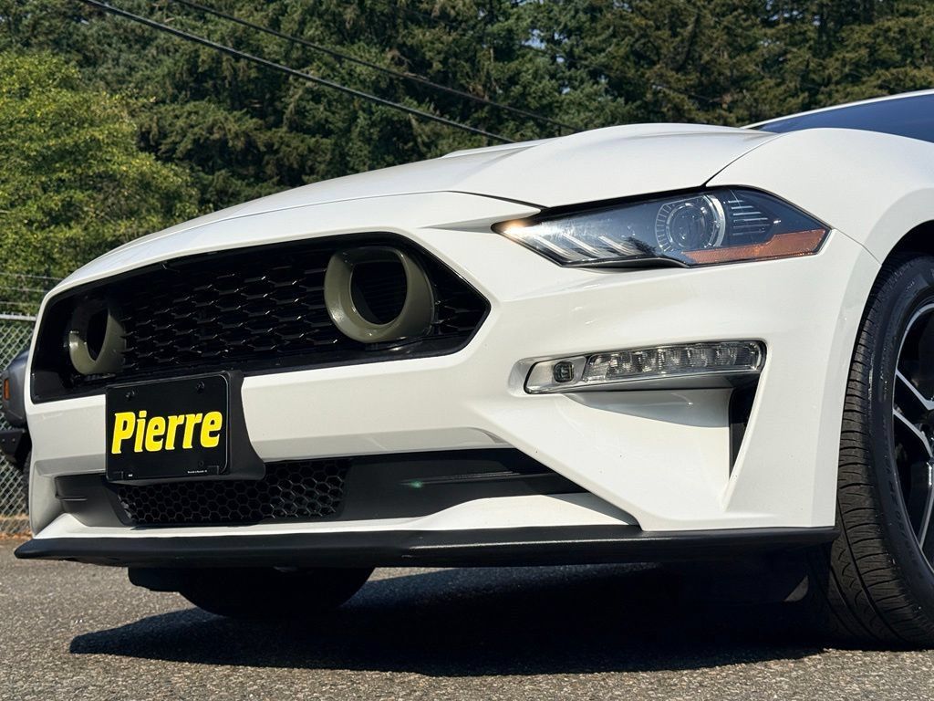 Used 2022 Ford Mustang GT w/ Equipment Group 301A RWD image 28