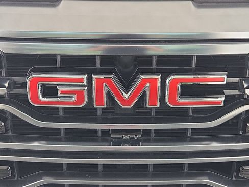 Used 2024 GMC Sierra 1500 AT4 w/ Technology Package AWD/4WD image 37