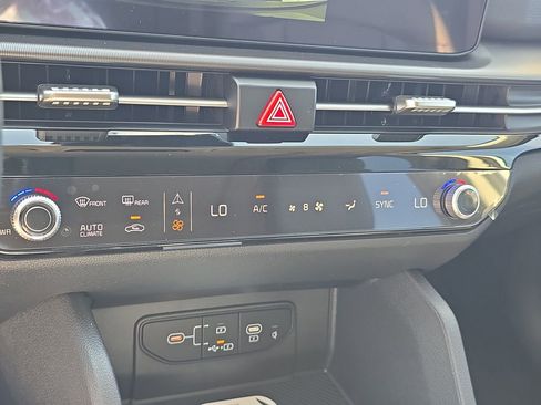 New 2026 Kia Sportage EX image 24