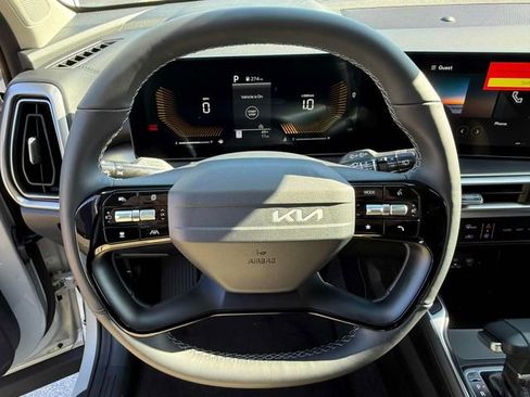 New 2026 Kia Sorento S image 9