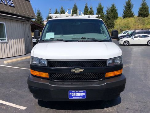Used 2018 Chevrolet Express 2500 w/ Driver Convenience Package image 8