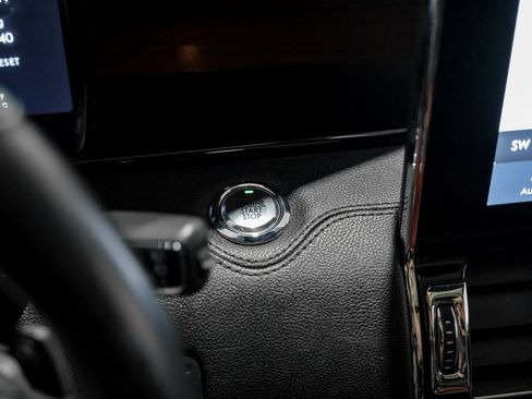 Used 2021 Lincoln Navigator Reserve image 20