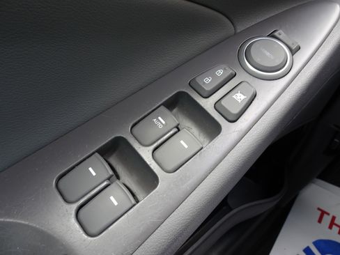 Used 2014 Hyundai Sonata Hybrid image 20