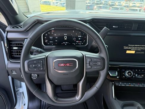 Used 2026 GMC Sierra 2500 AT4 w/ AT4 Premium Plus Package AWD/4WD image 23