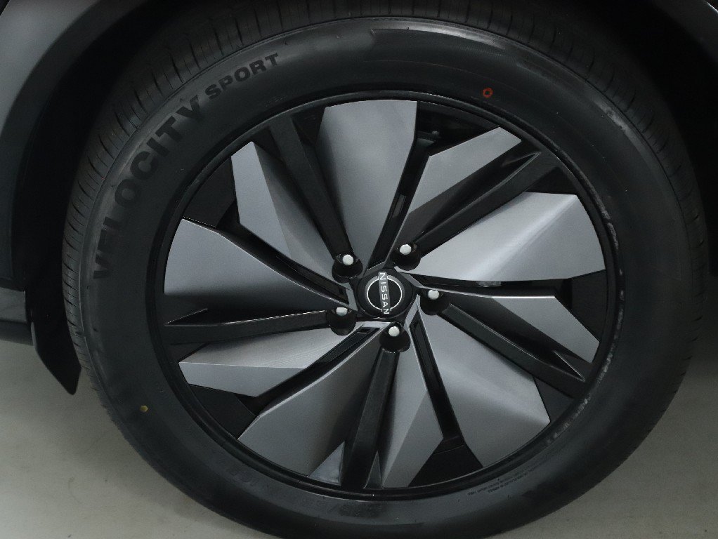 Certified 2023 Nissan Ariya FWD image 37