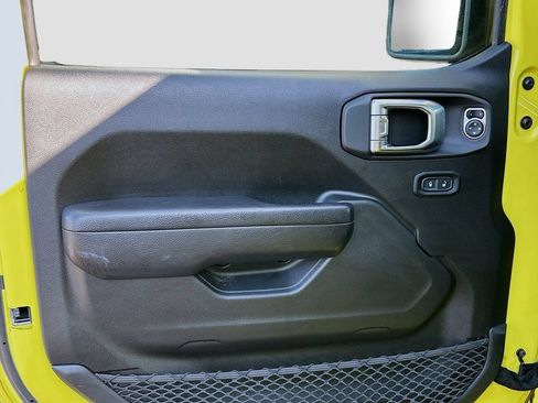 Used 2023 Jeep Wrangler Unlimited Sport AWD/4WD image 22