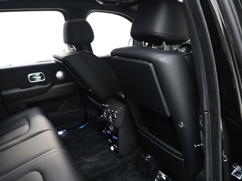 New 2026 Rolls-Royce Cullinan image 28