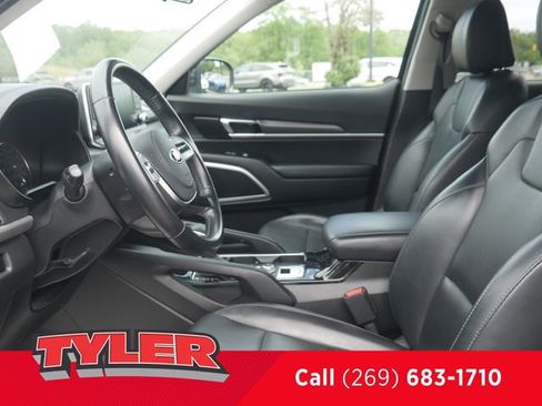 Used 2020 Kia Telluride LX AWD/4WD image 39