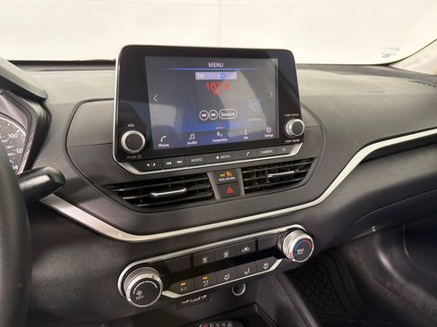 Used 2020 Nissan Altima 2.5 S AWD/4WD image 15