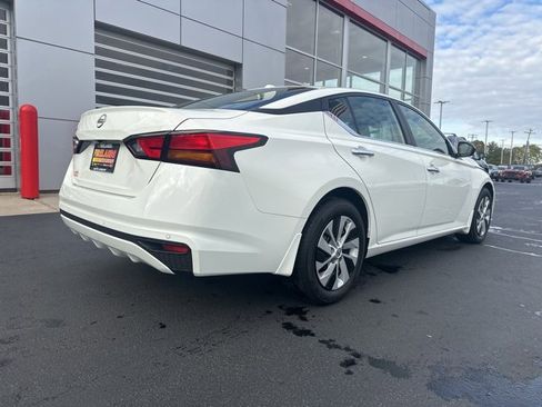 Used 2025 Nissan Altima 2.5 S image 9