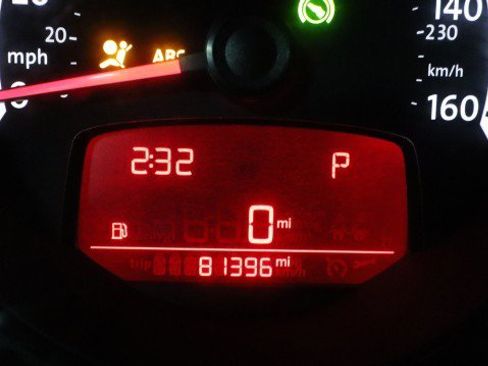 Used 2013 Volkswagen Beetle 2.5 image 17