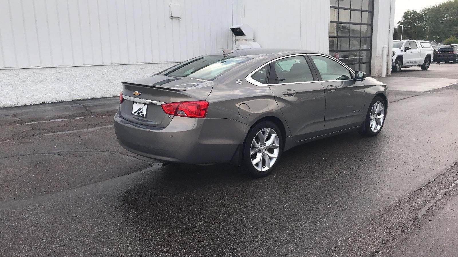 Used 2017 Chevrolet Impala LT w/ Leather Package FWD image 20